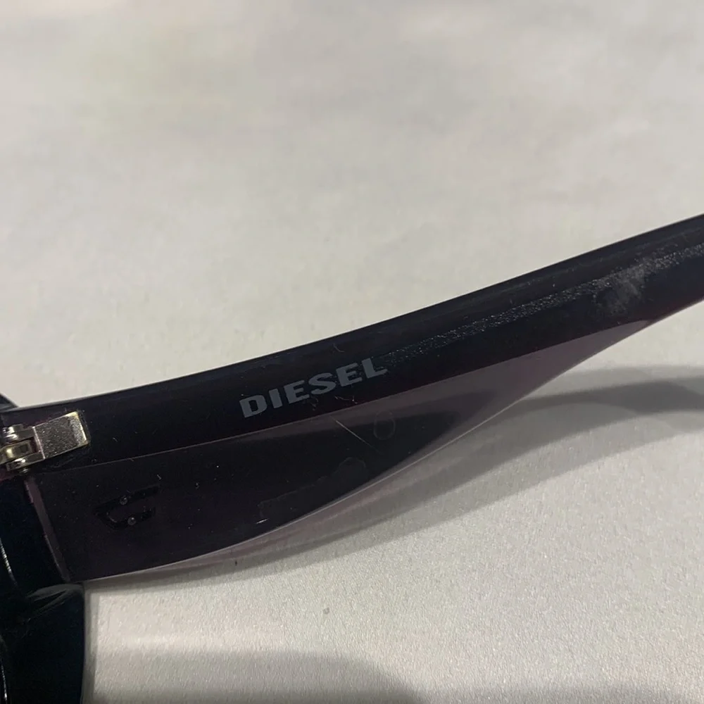 Diesel Sunglasses with box - Picture 9 of 11